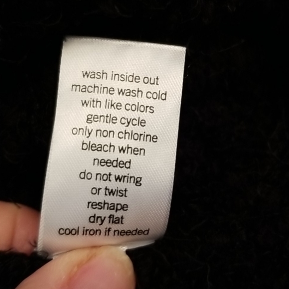 Black eyelash v-neck sweater Sz M - Picture 5 of 9